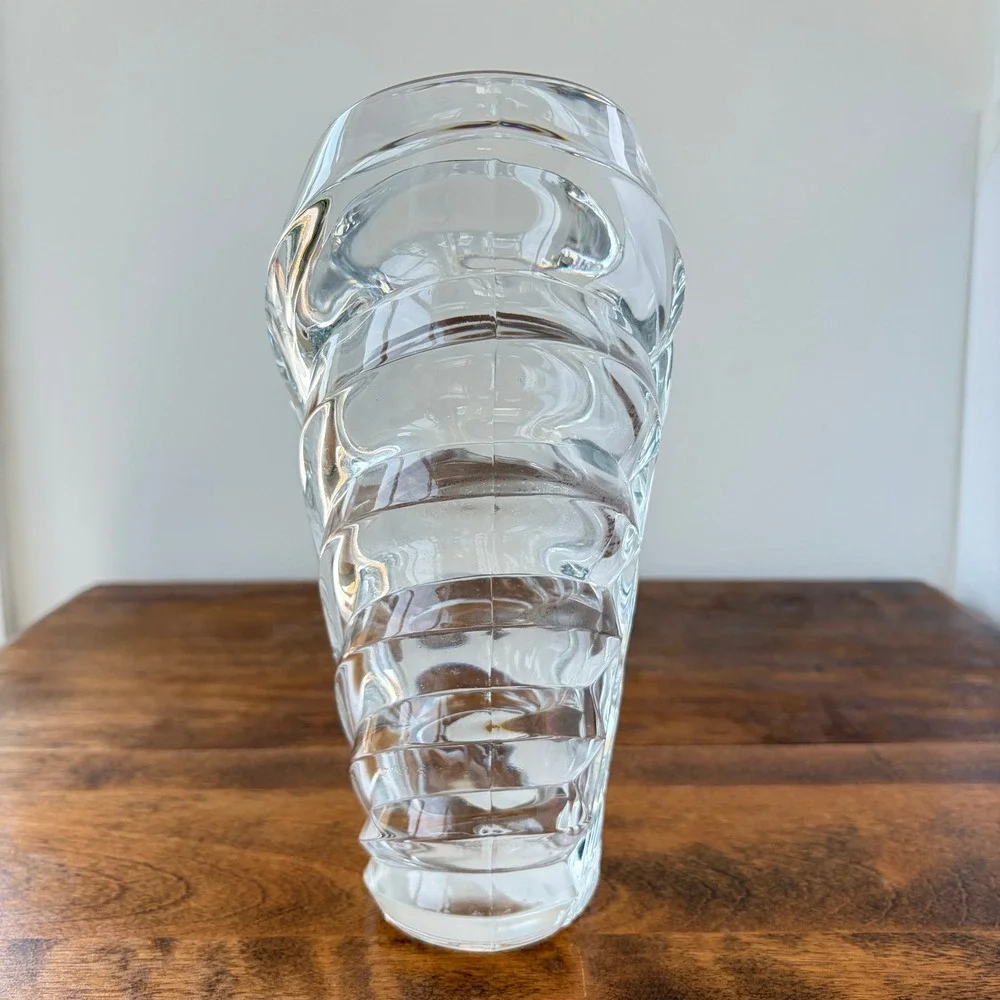Mikasa Wyndham Crystal Vase 9 Inch Ribbed Spiral Design Clear Japan WX136/915